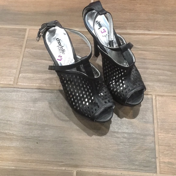 Black open toe heels - Picture 3 of 3